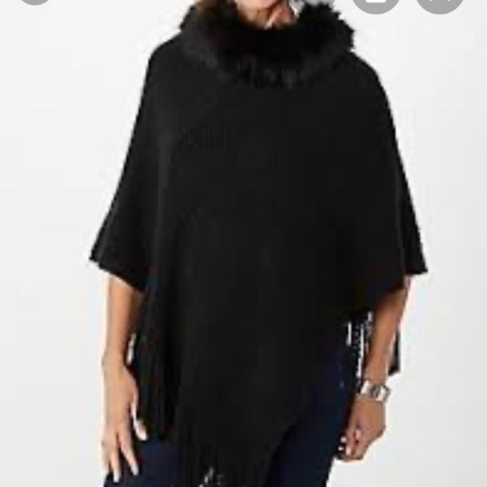 NWT Women's Black Faux Fur Knit Poncho
